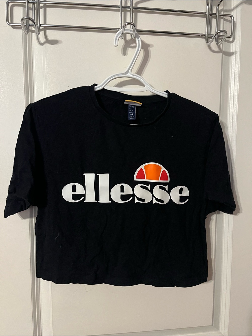 ellesse Black Cropped Logo Tee with Orange Accent